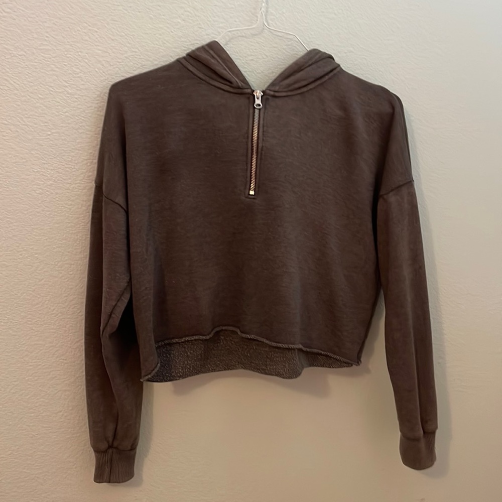 aerie washed out gray cropped sweater.